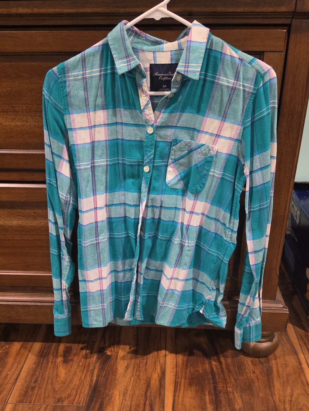 American Eagle Outfitters Teal and White Plaid Button-Down Shirt